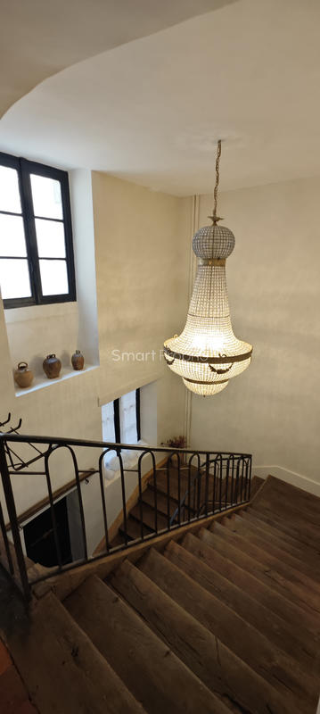 Propriété - 350 m² - 9 pièces