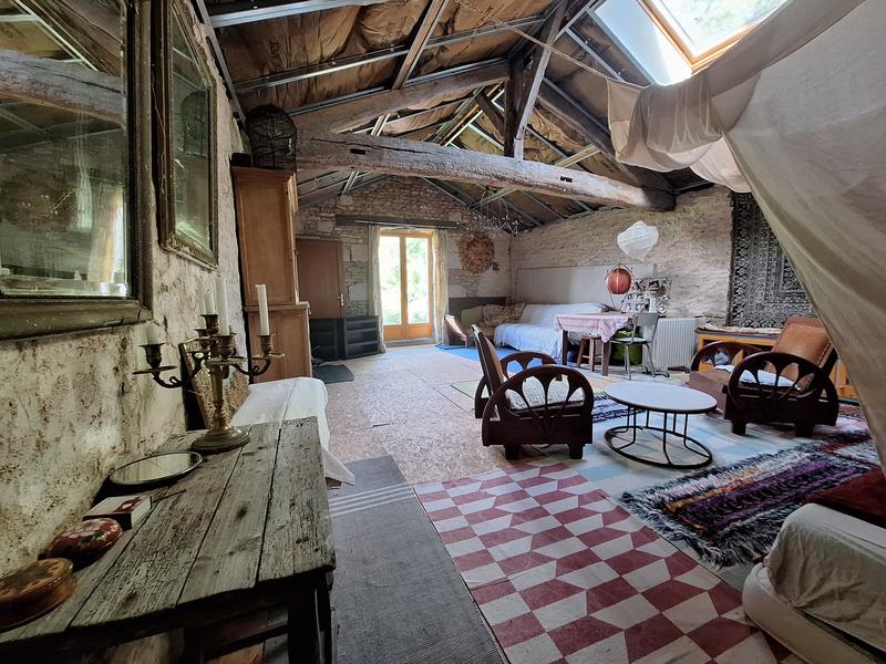 Moulin - 189 m² - 6 pièces