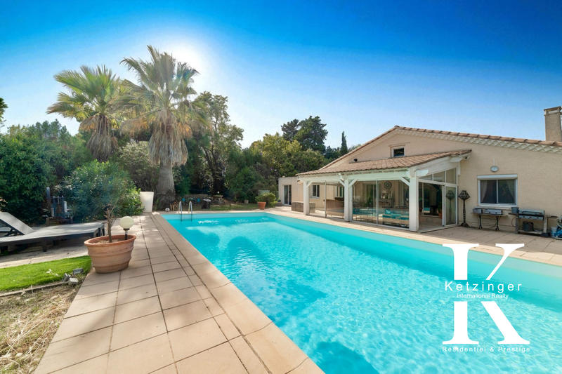 Maison - 144 m² - 5 pièces