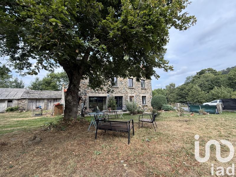 Maison - 197 m² - 8 pièces