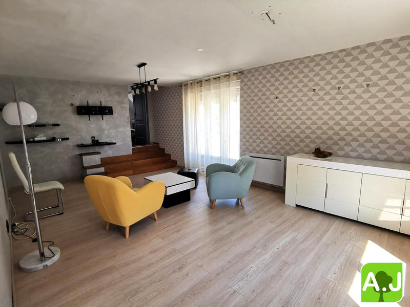 Maison - 109 m² - 6 pièces