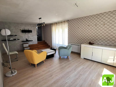 Maison - 109 m² - 6 pièces