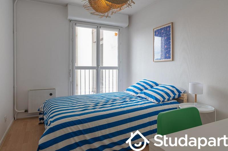 Chambre - 10 m² - 1 pièce