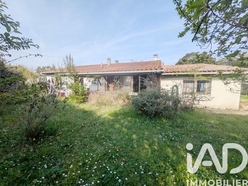 Maison - 93 m² - 5 pièces