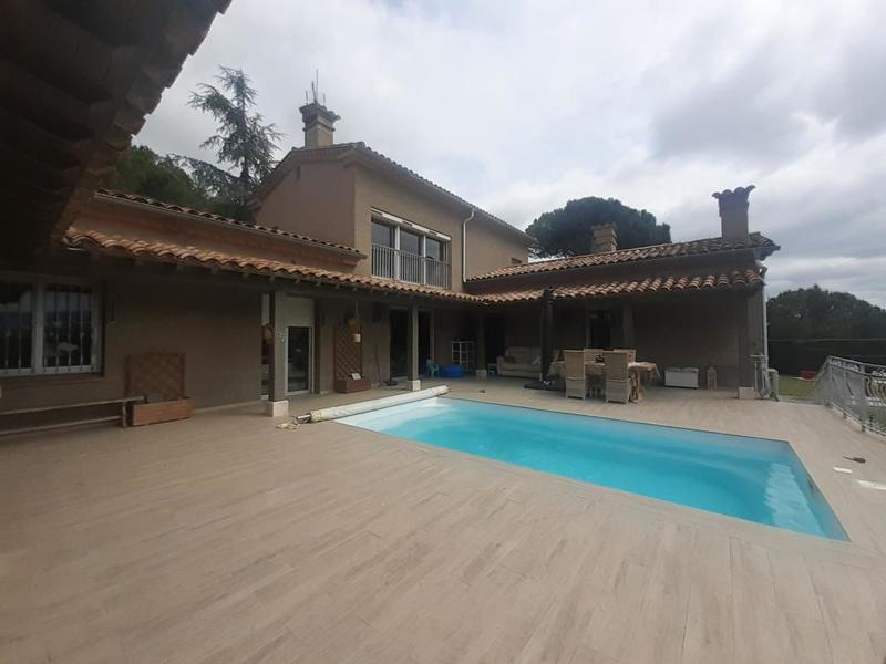 Villa - 229 m² - 5 pièces