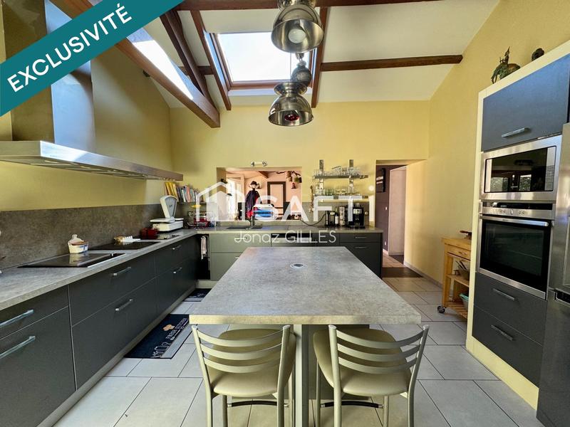 Maison - 148 m² - 5 pièces