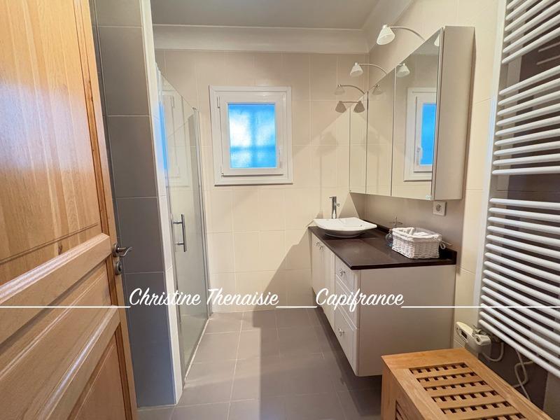 Maison - 164 m² - 8 pièces