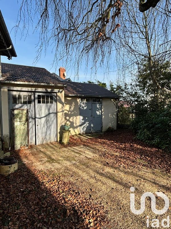 Maison - 238 m² - 9 pièces