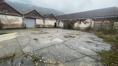 Local d'activités - 275 m²