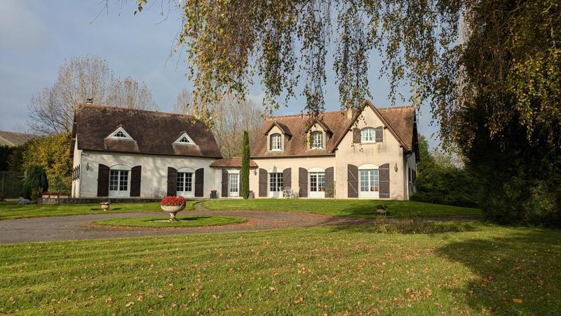 Maison - 265 m² - 7 pièces