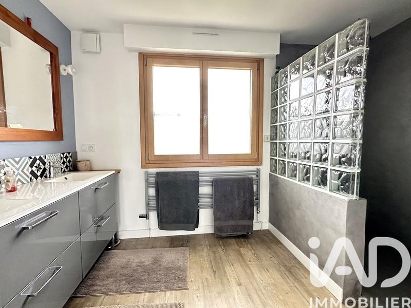 Maison - 173 m² - 8 pièces