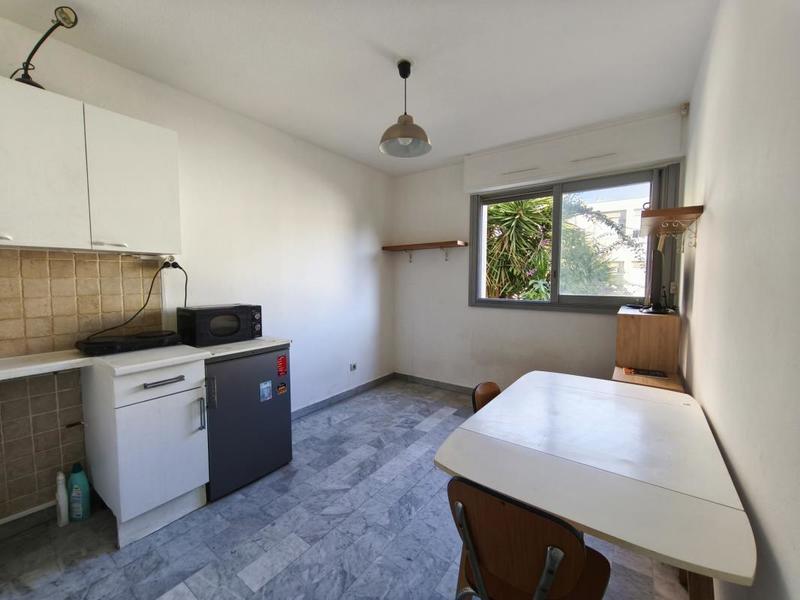 Studio - 16 m² - 1 pièce