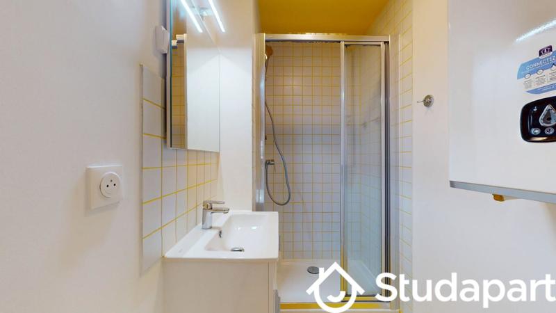 Chambre - 11 m² - 1 pièce