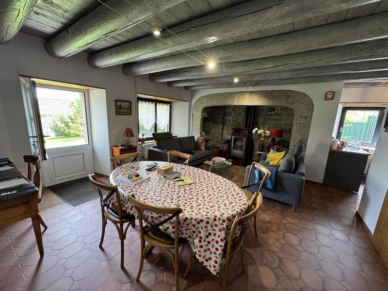Corps de ferme - 145 m² - 5 pièces