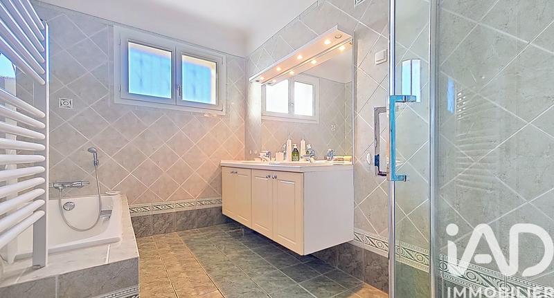 Maison - 176 m² - 6 pièces