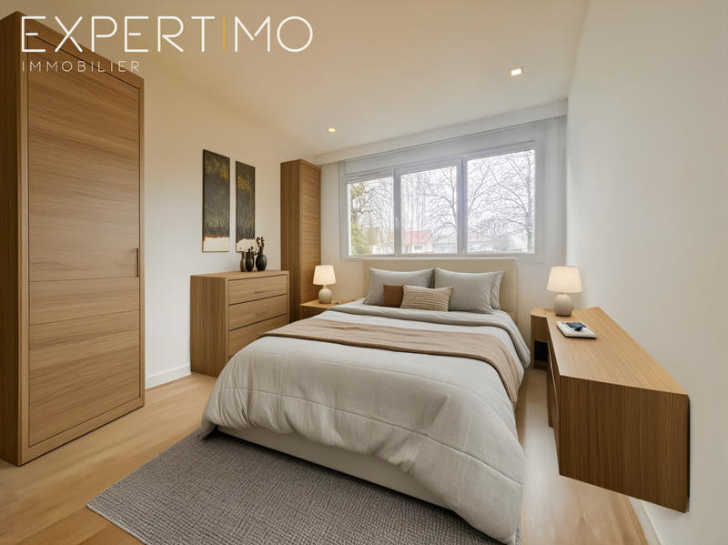 Appartement - 90 m² - 4 pièces