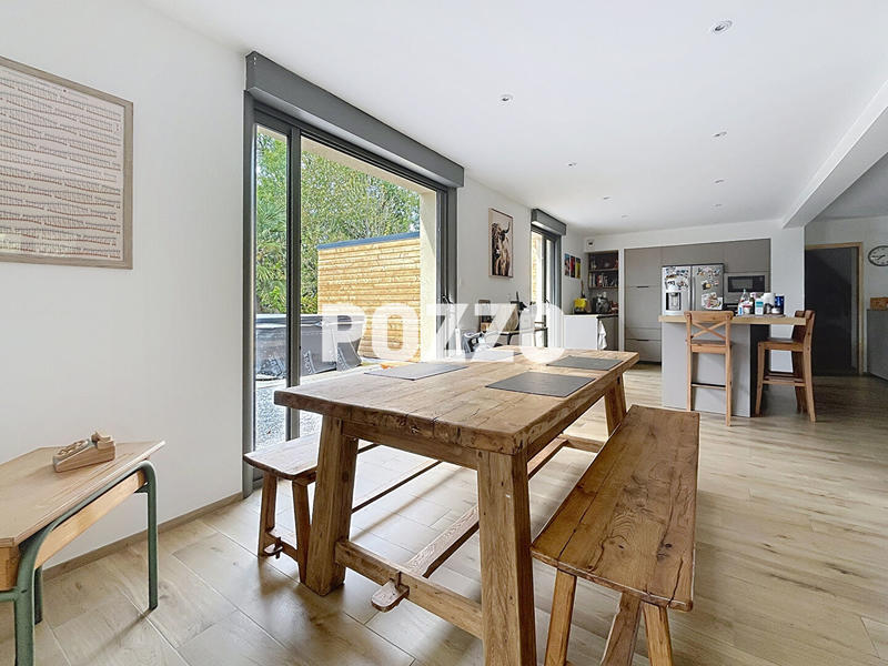 Maison - 166 m² - 6 pièces