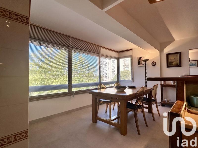 Appartement - 90 m² - 3 pièces