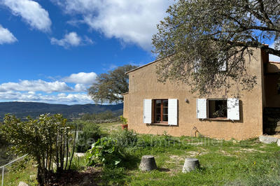 Villa - 140 m² - 5 pièces