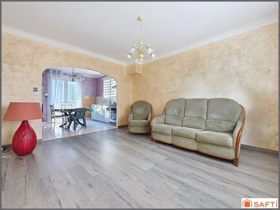 Maison - 90 m² - 4 pièces