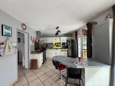 Maison traditionnelle - 185 m² - 5 pièces