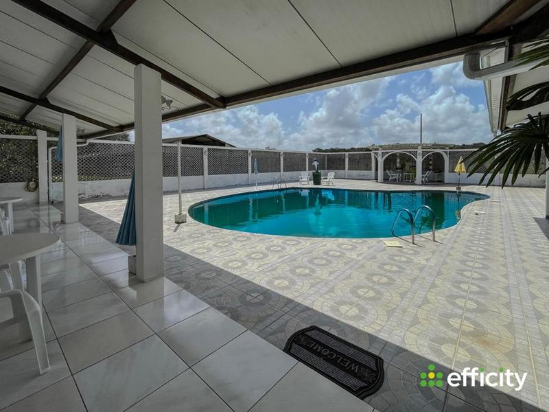 Terrain - 25 857 m²