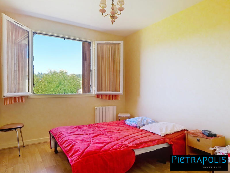 Maison - 102 m² - 5 pièces