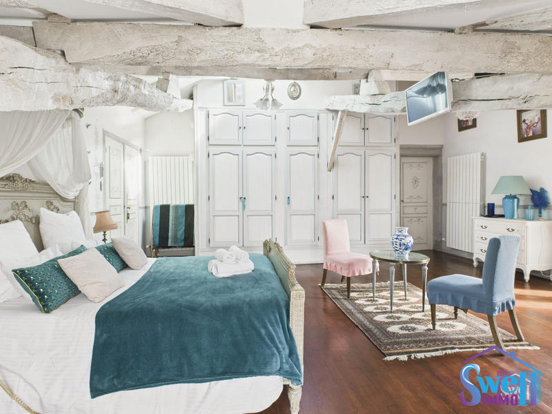 Mas - 543 m² - 16 pièces