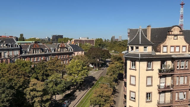 Appartement - 218 m² - 6 pièces