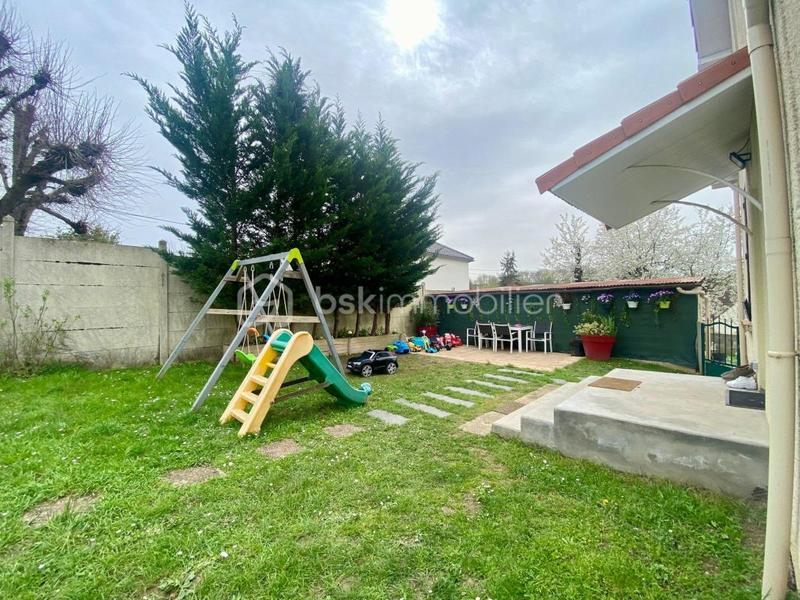 Maison - 95 m² - 5 pièces