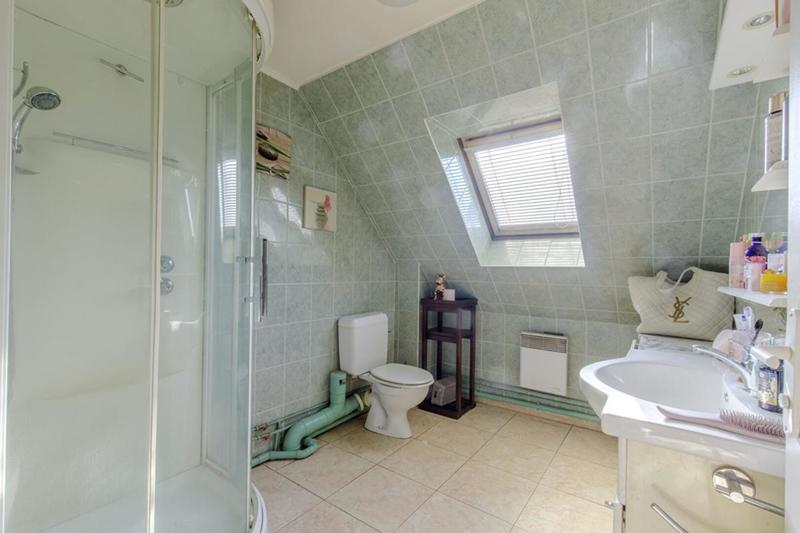 Maison - 105 m² - 6 pièces