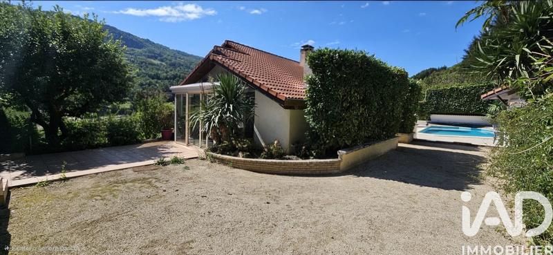 Maison - 122 m² - 6 pièces