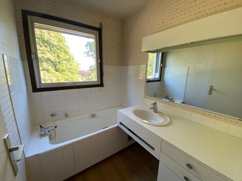 Maison - 315 m² - 10 pièces