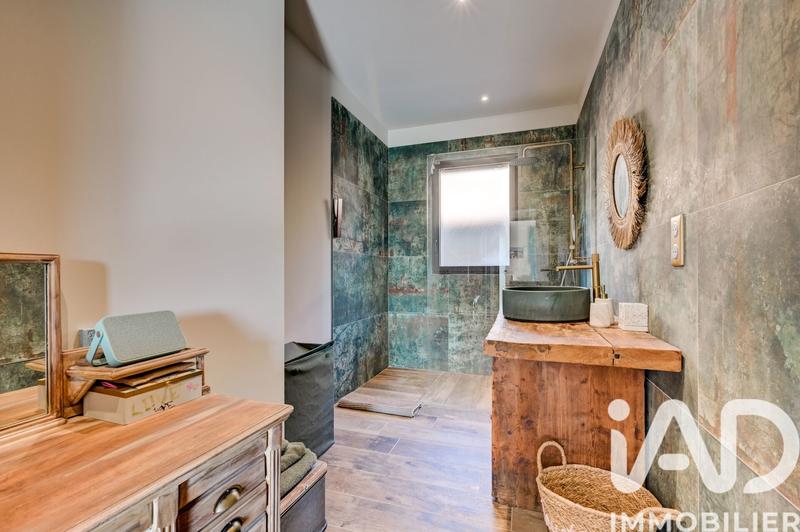 Maison - 288 m² - 8 pièces