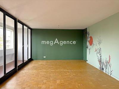 Appartement - 109 m² - 4 pièces