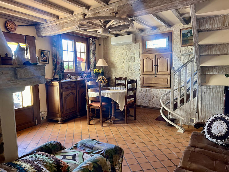 Maison de village - 93 m² - 6 pièces