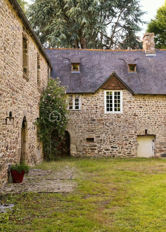 Manoir - 300 m² - 16 pièces