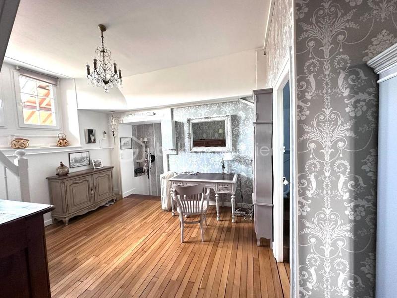 Duplex - 131 m² - 4 pièces