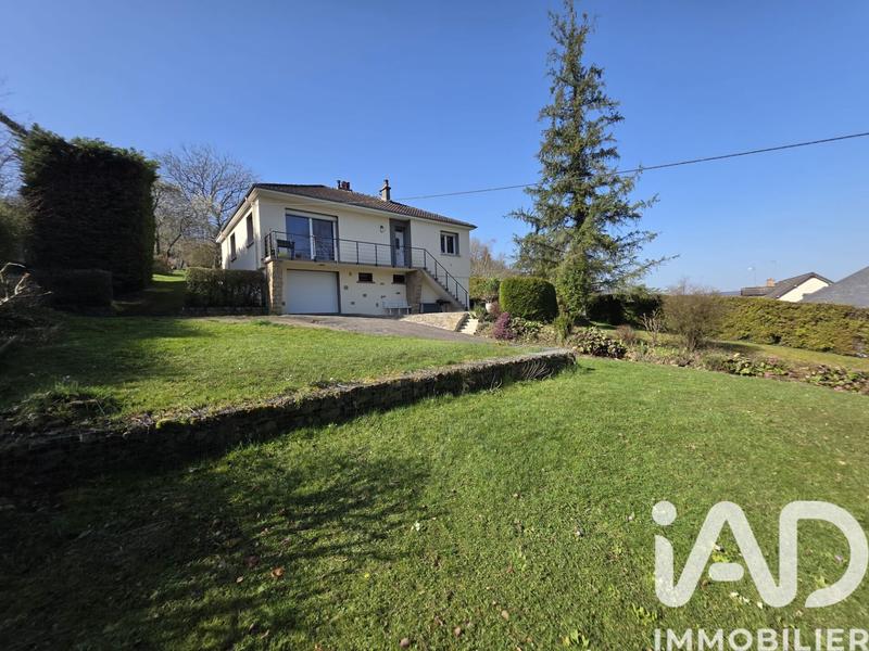 Maison - 90 m² - 5 pièces