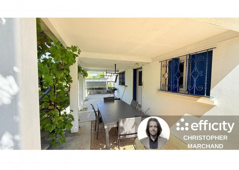 Maison - 198 m² - 8 pièces