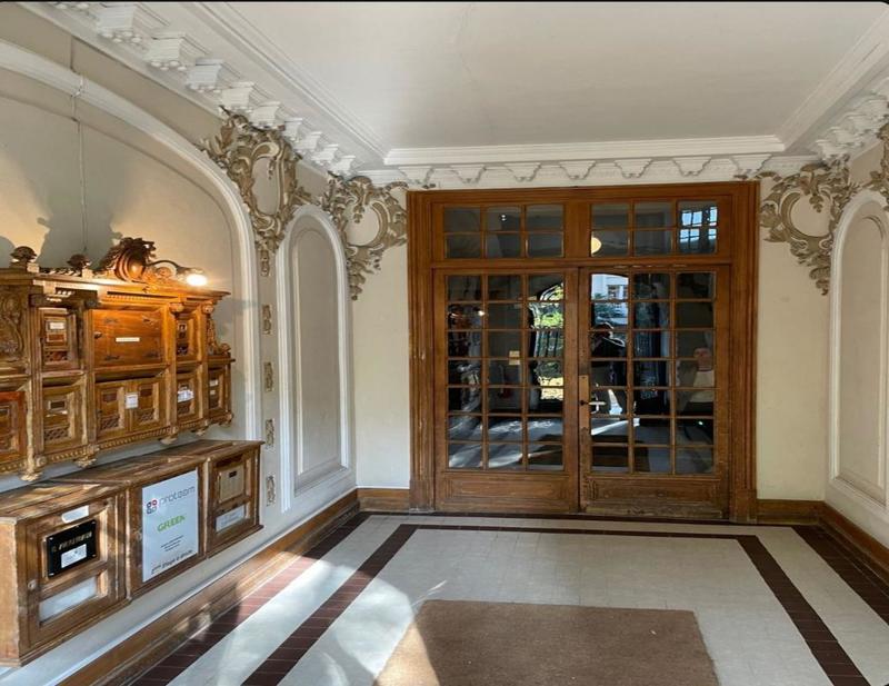 Appartement bourgeois - 144 m² - 6 pièces