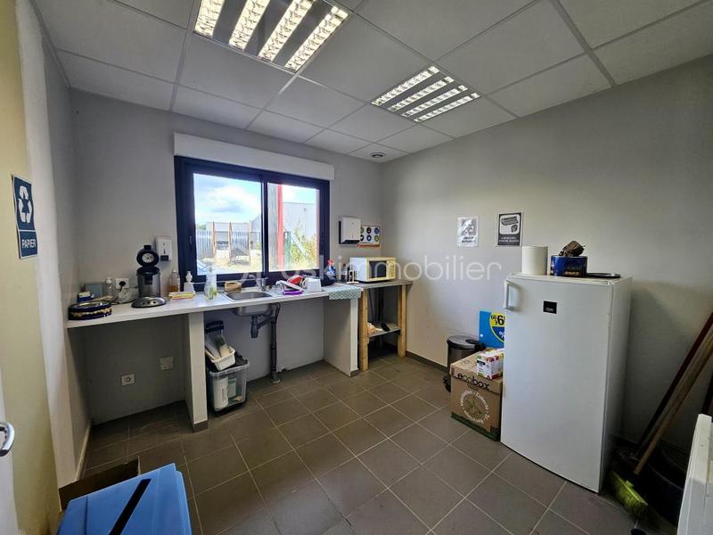 Local d'activité / Entrepôt - 354 m² - 3 pièces