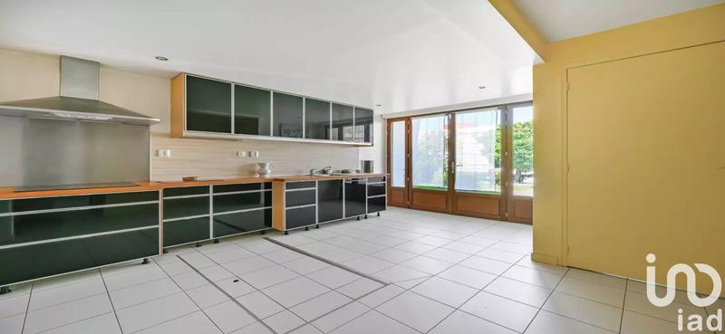 Maison - 200 m² - 7 pièces