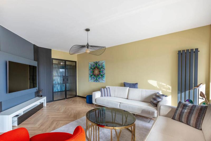 Appartement - 107 m² - 5 pièces