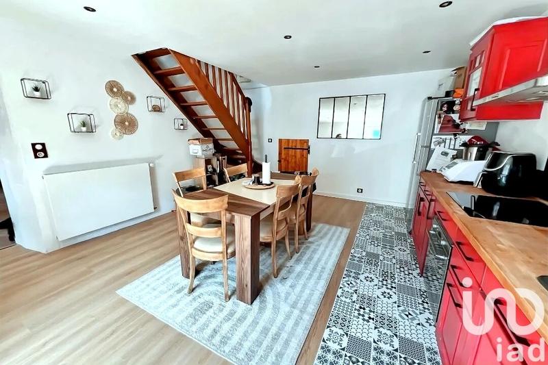 Maison - 95 m² - 3 pièces