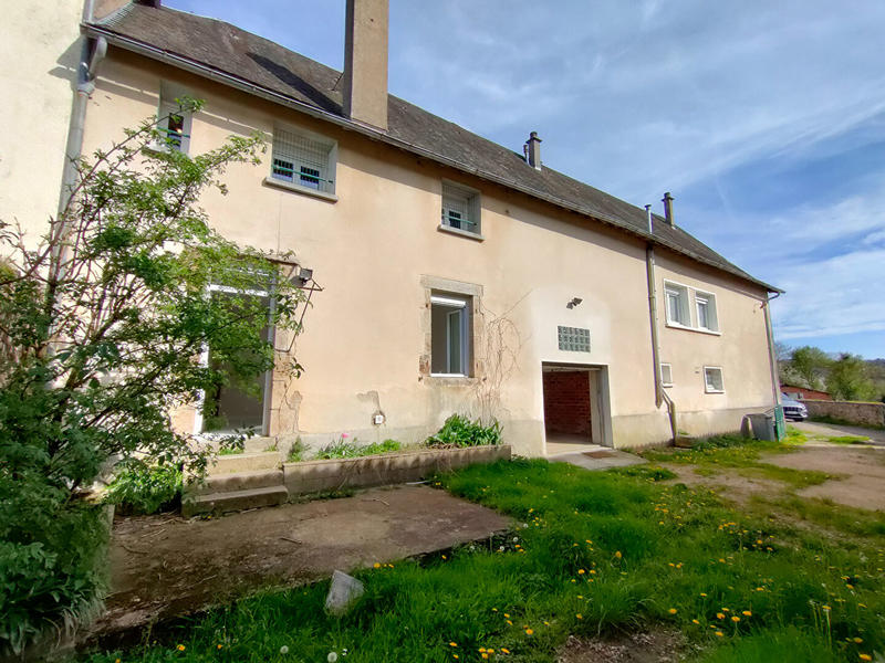 Maison - 180 m² - 10 pièces