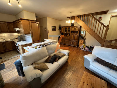 Triplex - 122 m² - 7 pièces