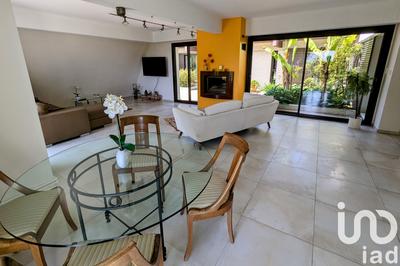 Maison de maîtres - 185 m² - 6 pièces