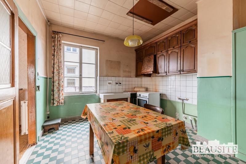 Maison - 203 m² - 11 pièces