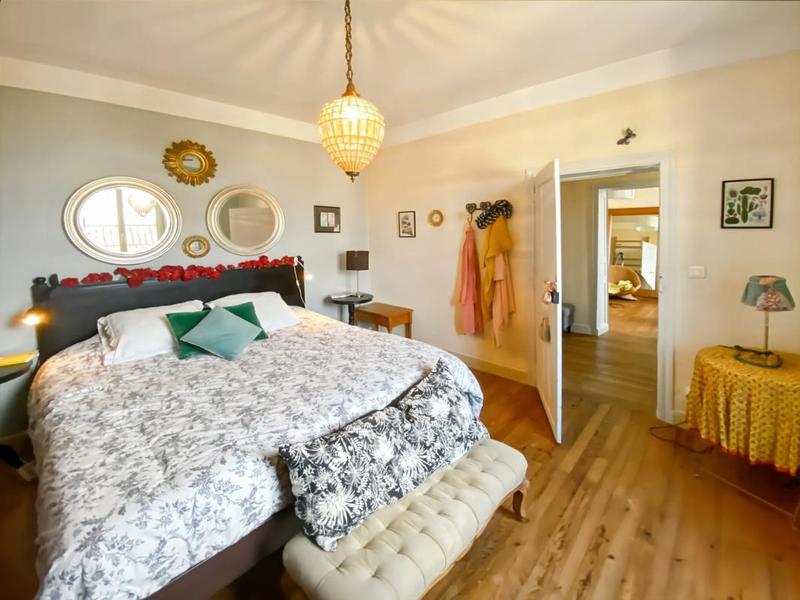 Maison de maîtres - 200 m² - 8 pièces